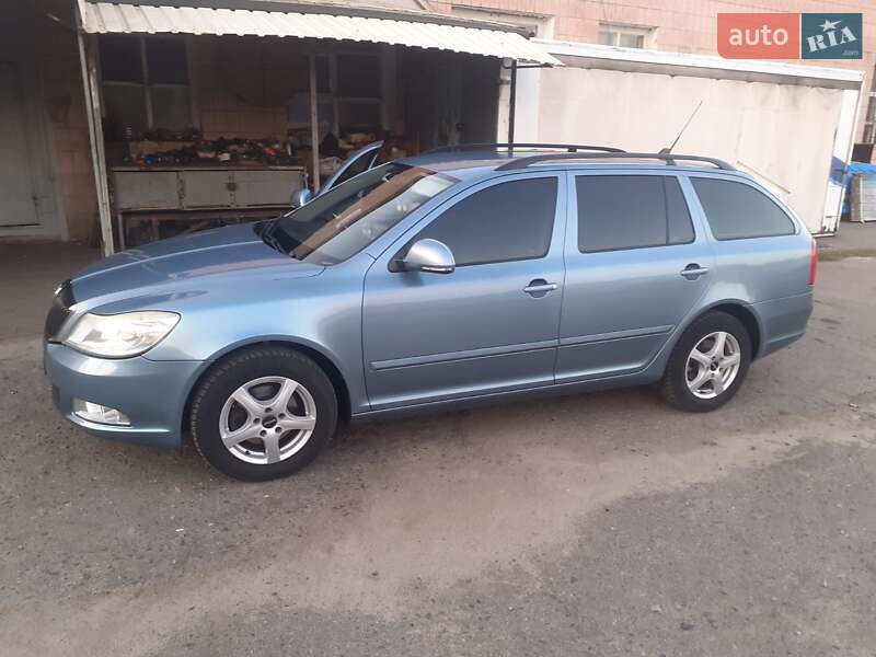 Універсал Skoda Octavia 2010 в Полтаві