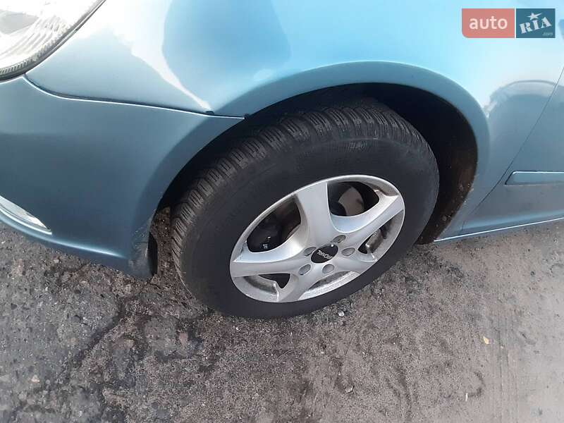 Універсал Skoda Octavia 2010 в Полтаві