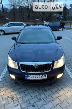 Универсал Skoda Octavia 2012 в Самборе