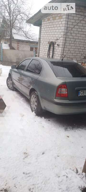 Лифтбек Skoda Octavia 2002 в Чернигове