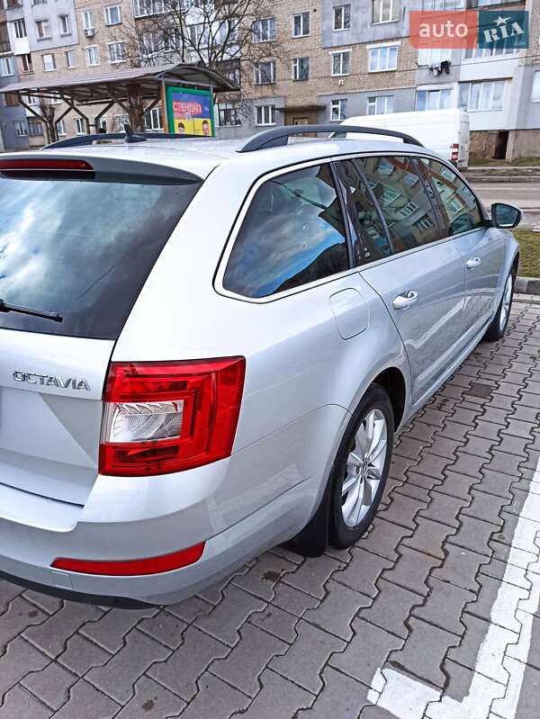 Універсал Skoda Octavia 2015 в Шептицькому