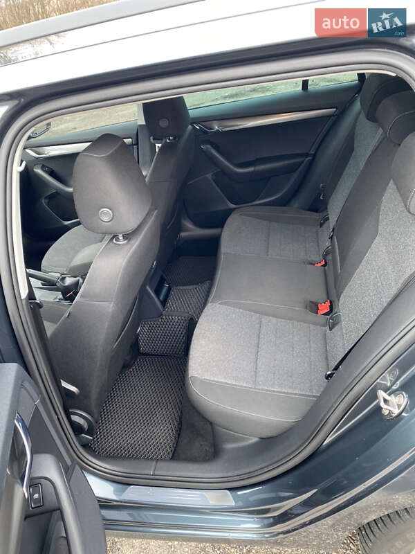 Універсал Skoda Octavia 2019 в Кропивницькому