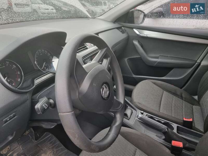 Лифтбек Skoda Octavia 2016 в Днепре