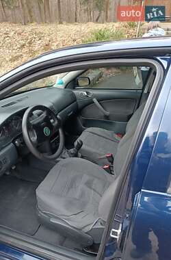 Лифтбек Skoda Octavia 2003 в 