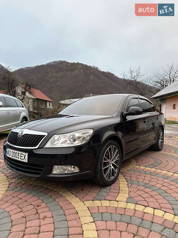 Лифтбек Skoda Octavia 2012 в Тячеве
