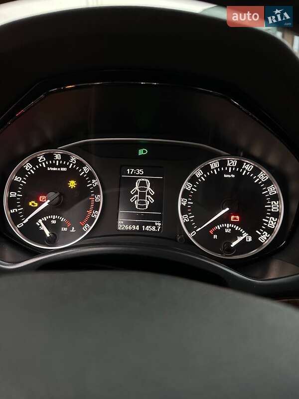 Лифтбек Skoda Octavia 2012 в Тячеве