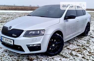 Ліфтбек Skoda Octavia 2015 в Дніпрі