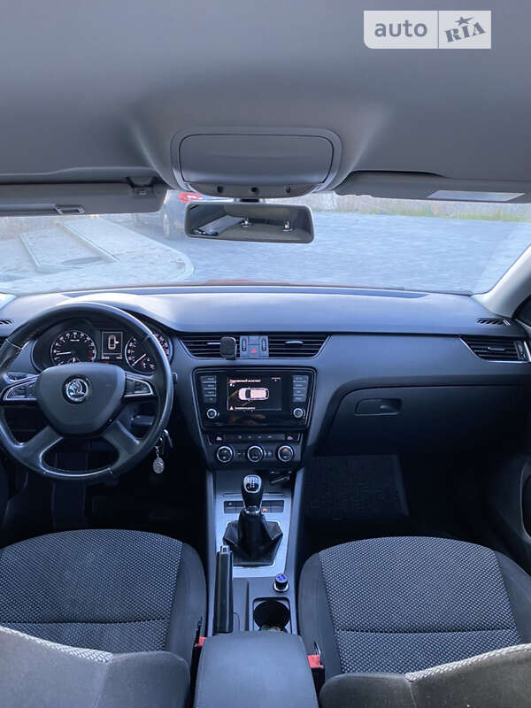 Универсал Skoda Octavia 2015 в Трускавце