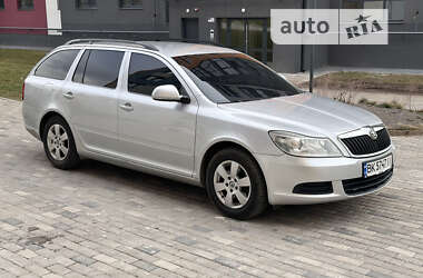 Универсал Skoda Octavia 2010 в Ровно