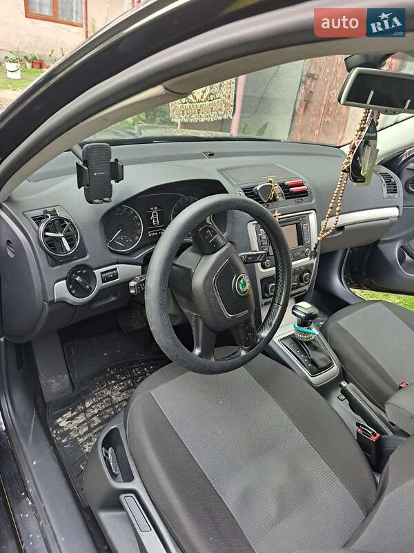 Универсал Skoda Octavia 2012 в Виноградове