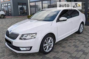 Лифтбек Skoda Octavia 2016 в Львове