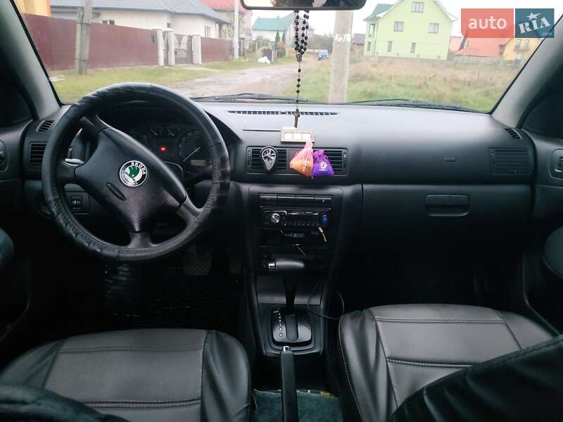 Універсал Skoda Octavia 2004 в Надвірній