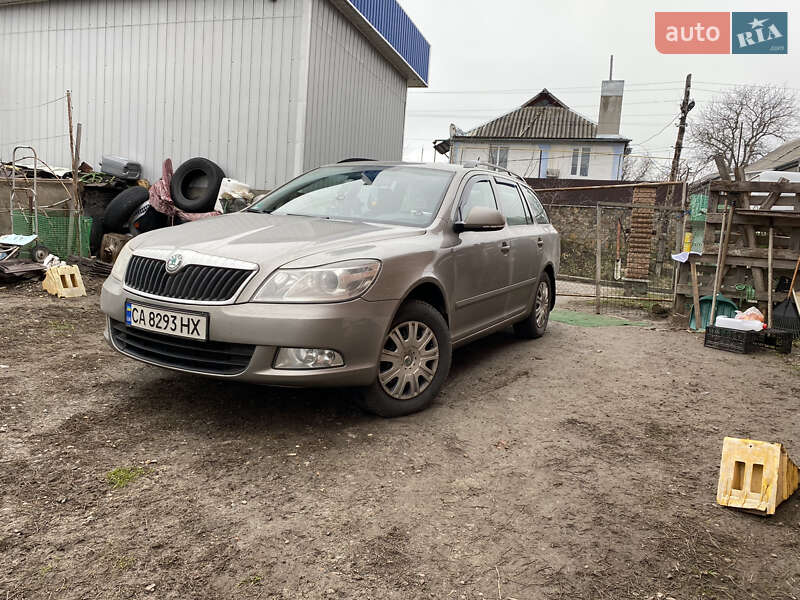 Универсал Skoda Octavia 2011 в Тальном