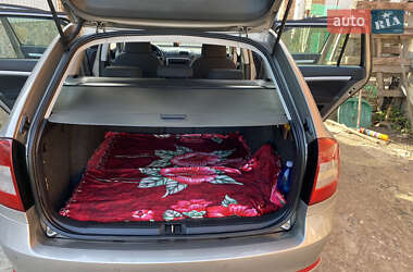 Универсал Skoda Octavia 2011 в 