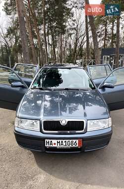 Универсал Skoda Octavia 2003 в Виннице