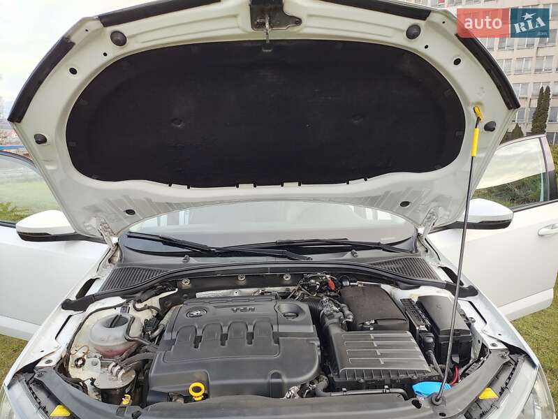 Универсал Skoda Octavia 2016 в Каменец-Подольском