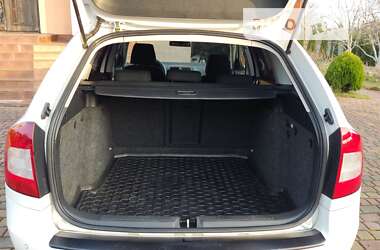 Универсал Skoda Octavia 2010 в 