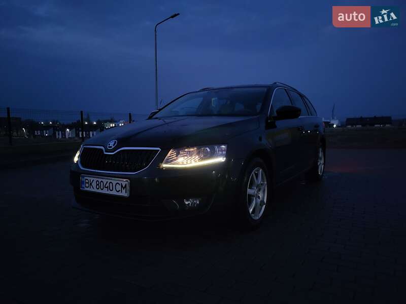 Универсал Skoda Octavia 2016 в Ровно