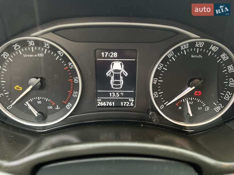 Універсал Skoda Octavia 2010 в Яворові