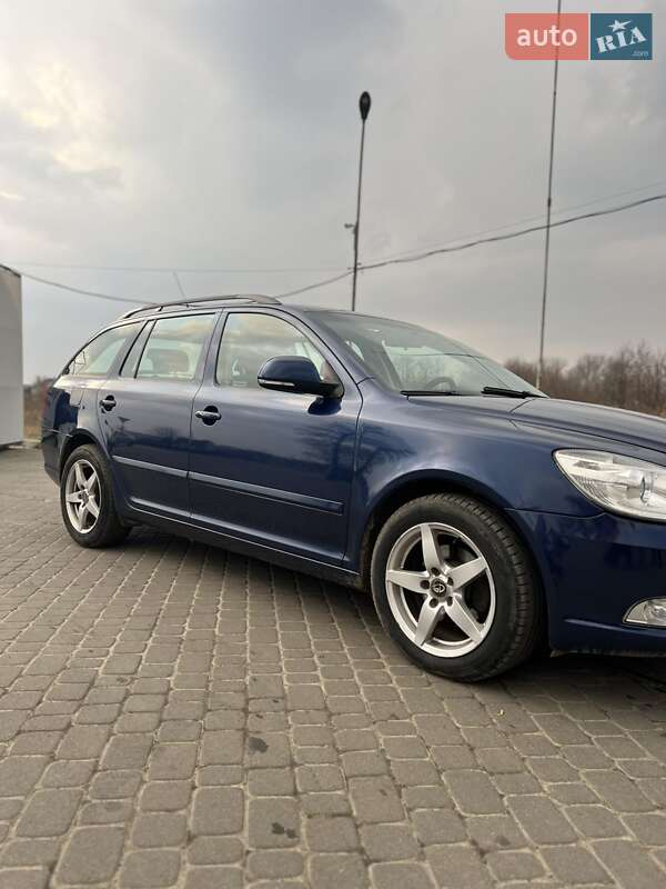 Універсал Skoda Octavia 2010 в Яворові