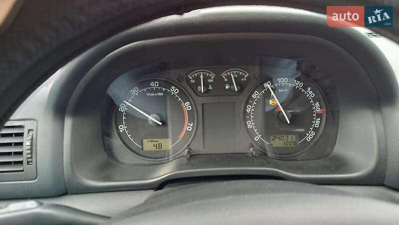 Лифтбек Skoda Octavia 2001 в Киеве