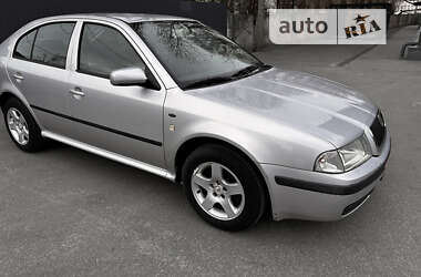 Ліфтбек Skoda Octavia 2003 в Харкові