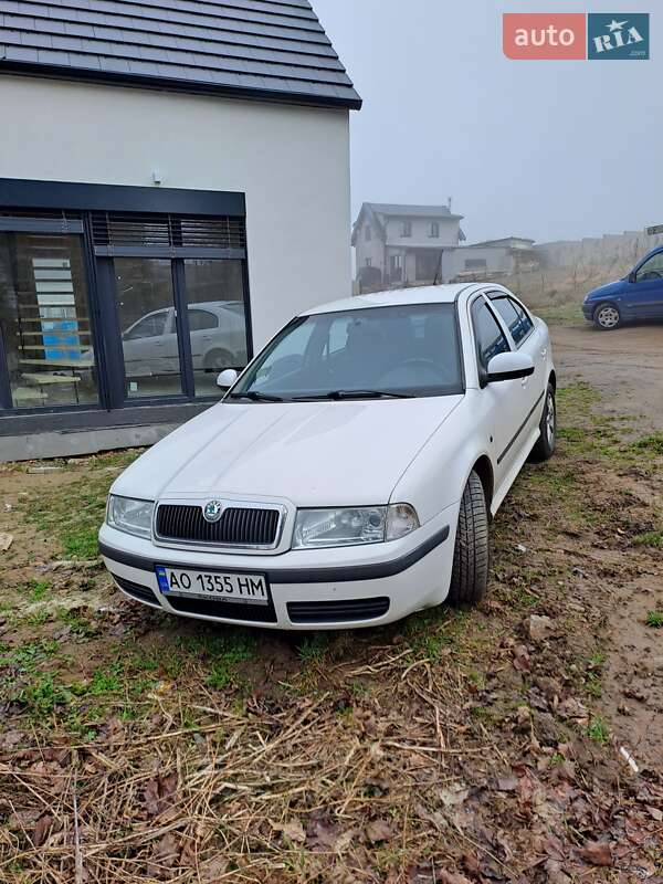 Лифтбек Skoda Octavia 2010 в 