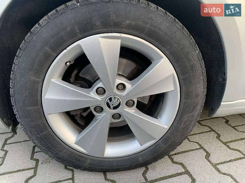 Лифтбек Skoda Octavia 2015 в Иршаве