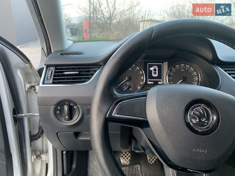 Лифтбек Skoda Octavia 2015 в Иршаве