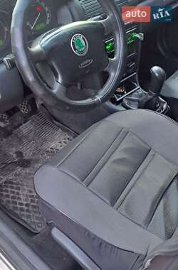 Лифтбек Skoda Octavia 2006 в 