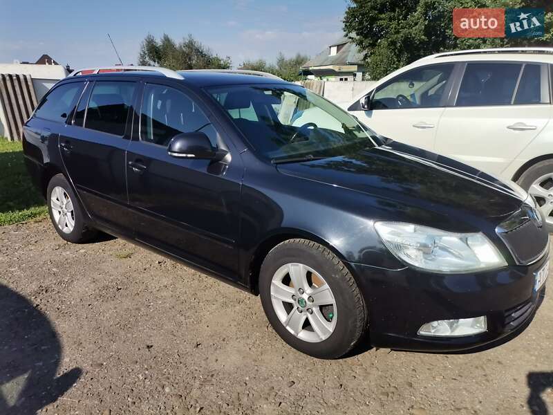Універсал Skoda Octavia 2010 в Калуші