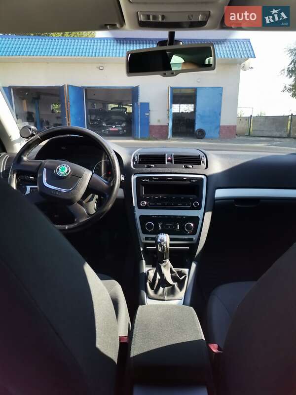 Універсал Skoda Octavia 2010 в Калуші