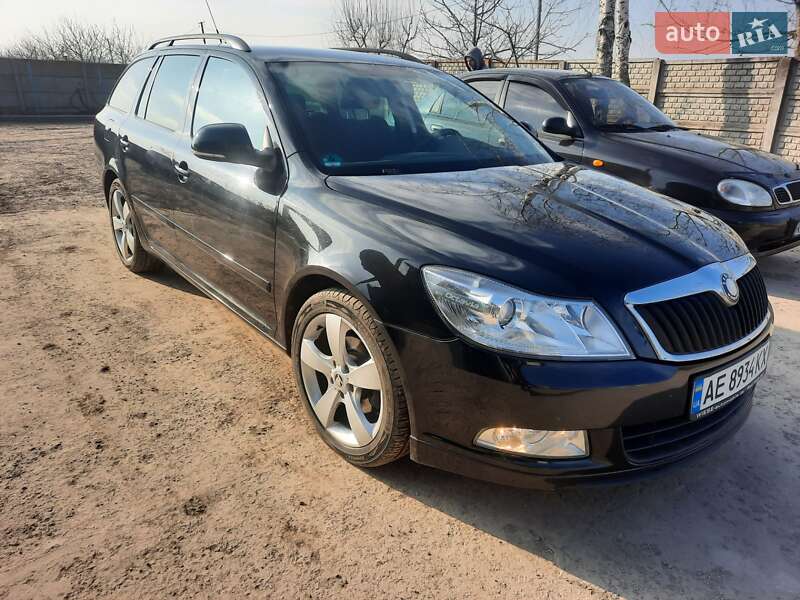 Універсал Skoda Octavia 2010 в Кривому Розі