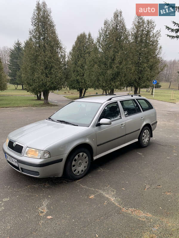 Універсал Skoda Octavia 2007 в Рівному
