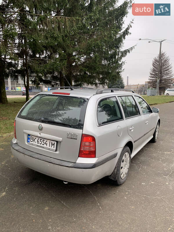 Універсал Skoda Octavia 2007 в Рівному