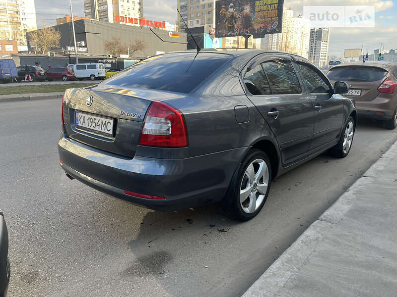 Лифтбек Skoda Octavia 2010 в Киеве