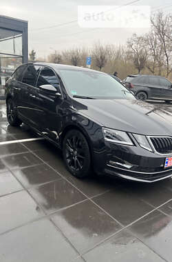 Універсал Skoda Octavia 2019 в Луцьку