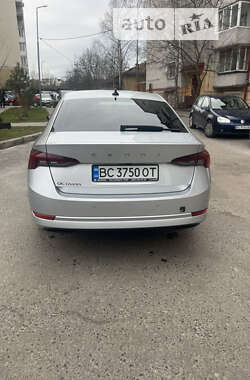 Лифтбек Skoda Octavia 2022 в Львове