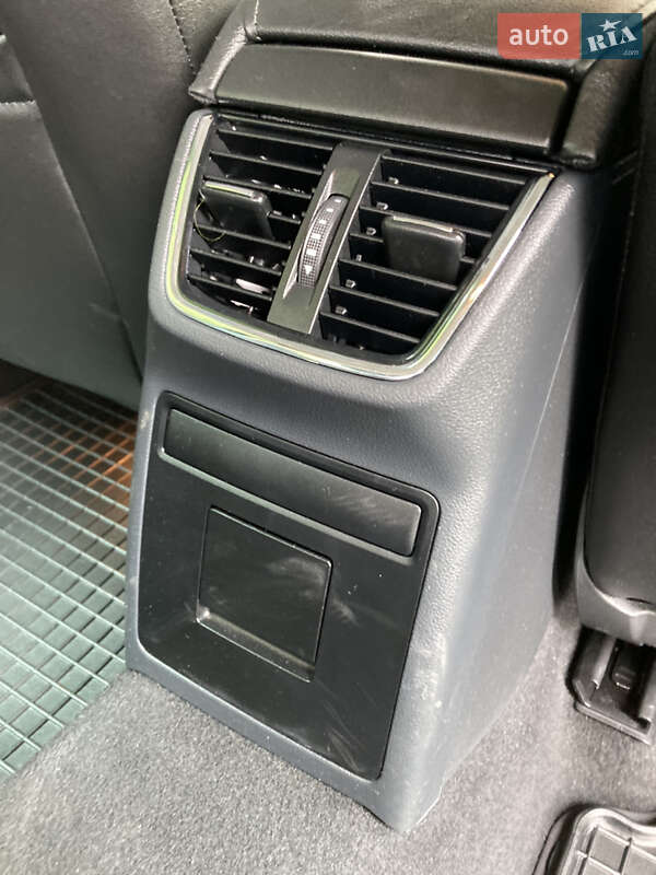 Универсал Skoda Octavia 2015 в Светловодске
