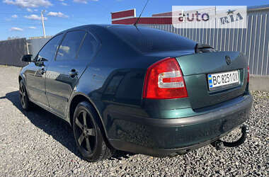 Лифтбек Skoda Octavia 2005 в Новояворовске