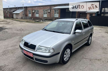 Універсал Skoda Octavia 2003 в Охтирці