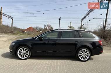 Универсал Skoda Octavia 2019 в Львове