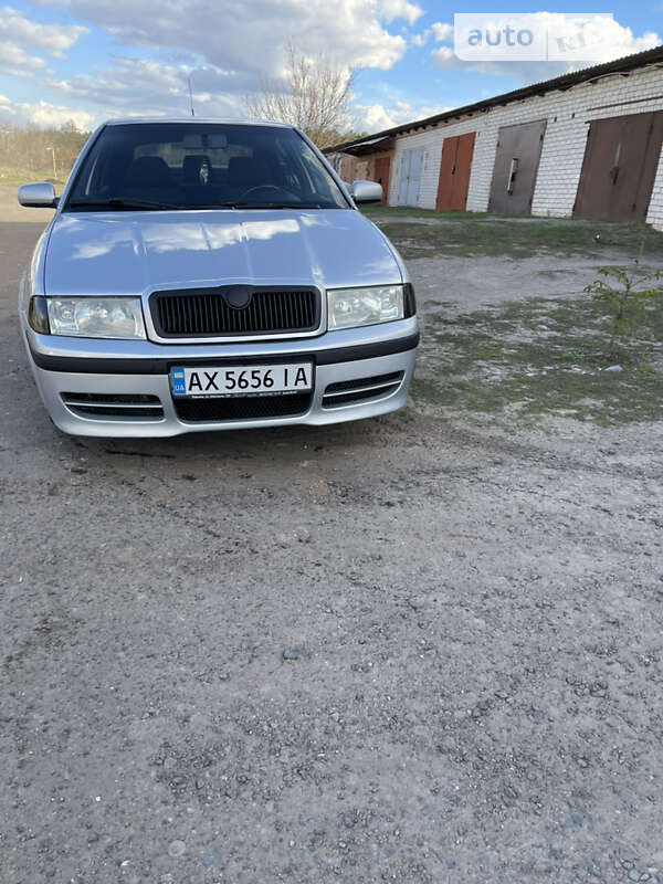 Лифтбек Skoda Octavia 2008 в Богодухове