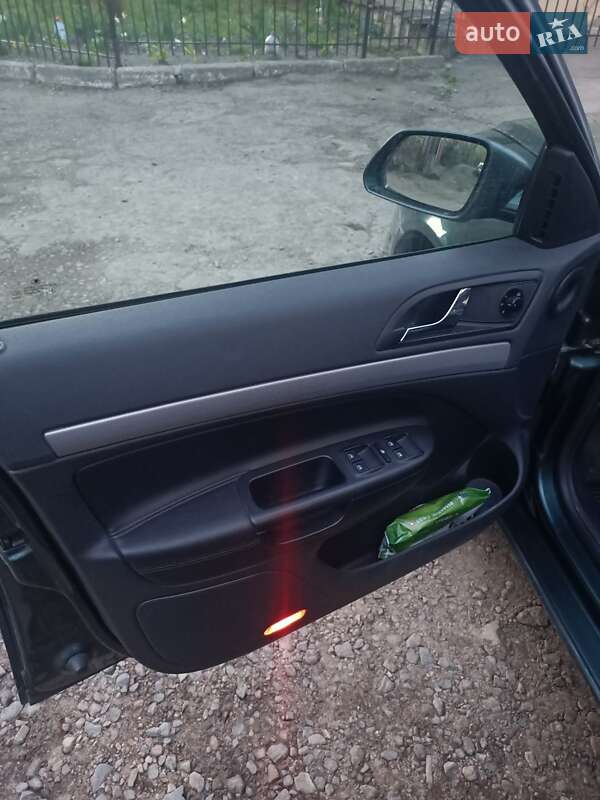 Универсал Skoda Octavia 2005 в Львове