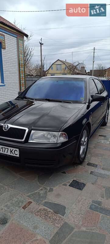 Лифтбек Skoda Octavia 2003 в Жашкове