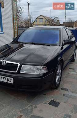 Лифтбек Skoda Octavia 2003 в Жашкове