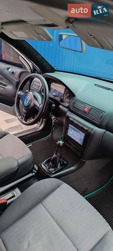 Лифтбек Skoda Octavia 2003 в Жашкове