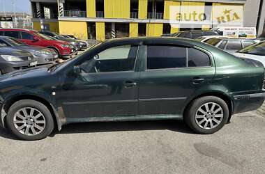 Лифтбек Skoda Octavia 2004 в Киеве