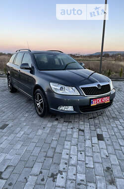 Универсал Skoda Octavia 2010 в Золочеве