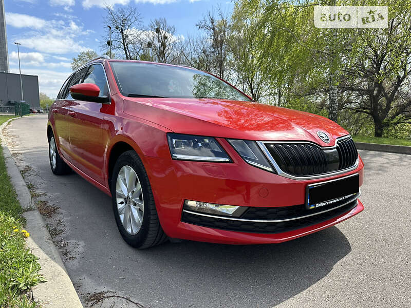 Универсал Skoda Octavia 2018 в Киеве